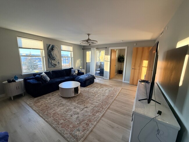 property at 228 S Cottonwood Rd