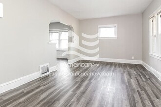 1192 Sherman St in Akron, OH - Foto de edificio - Building Photo