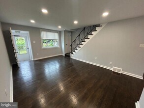 1345 Kimberly Dr in Philadelphia, PA - Building Photo - Building Photo