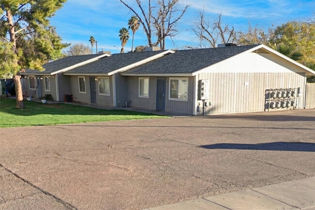 property at 452 E 9th Ave