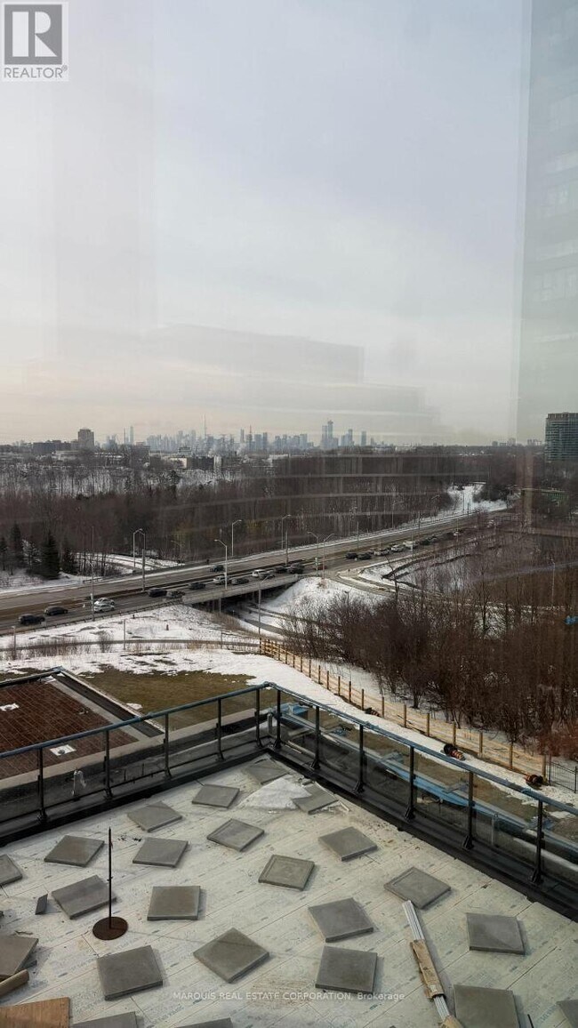 5 Quarrington Ln in North York, ON - Building Photo - Building Photo