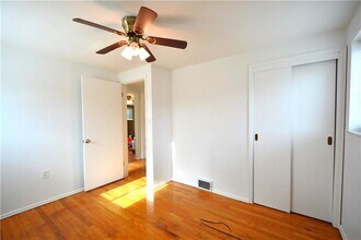 156 Connie Dr in Pittsburgh, PA - Building Photo - Building Photo