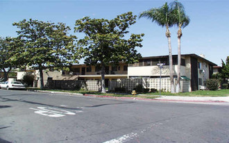 1830 Casa Vista St Apartments