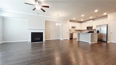 4414 Sunny Oak Ln in Norcross, GA - Building Photo - Building Photo