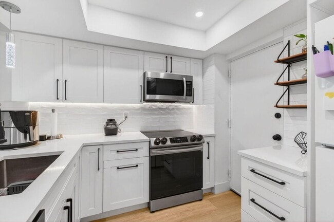 50 SW 3rd Ave in Boca Raton, FL - Building Photo - Building Photo