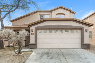 3651 W Camino Del Viento in Tucson, AZ - Foto de edificio - Building Photo