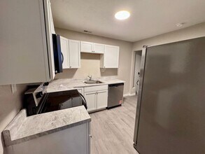 228 SE 121st Rd in Warrensburg, MO - Foto de edificio - Building Photo