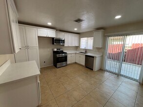 1011 Minerva Ct in Riverside, CA - Building Photo - Building Photo