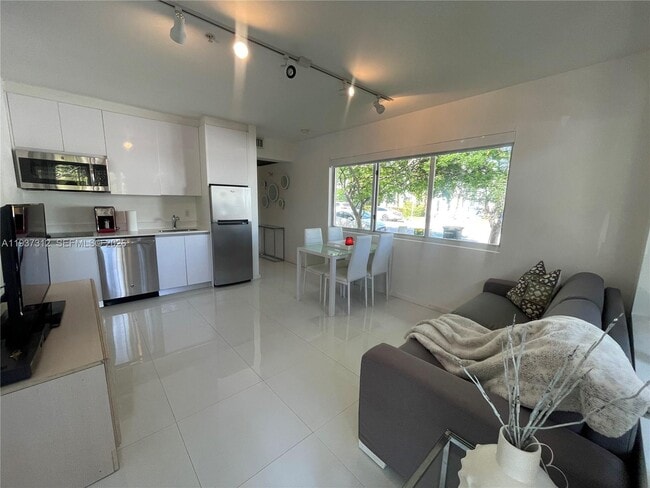 801 15th St in Miami Beach, FL - Building Photo - Building Photo