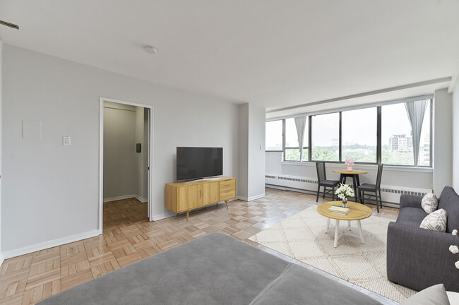property at 224 St George St