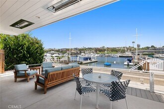 225 E Bay Front, Unit C5 in Newport Beach, CA - Building Photo - Building Photo