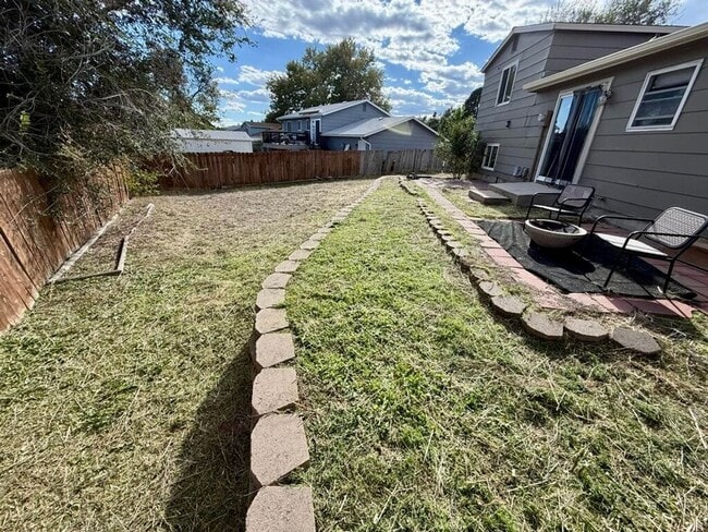 1253 Nez Perce Dr in Colorado Springs, CO - Building Photo - Building Photo