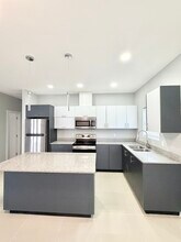 2016 Summerland Ln in Edinburg, TX - Building Photo - Building Photo