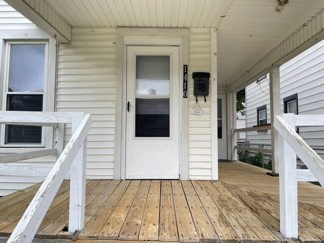 property at 1410 Phillips Ave