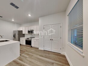 6655 Atlantic Bch Ave in Wesley Chapel, FL - Building Photo - Building Photo