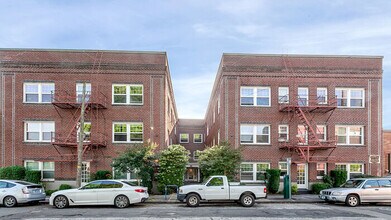 1509 NE 10th Ave, Unit 301 in Portland, OR - Building Photo - Building Photo