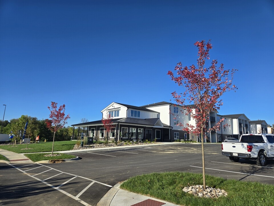 Flats on 10th in Jeffersonville, IN - Foto de edificio