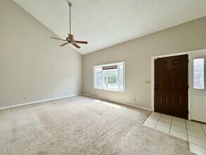 3361 W Hidden Haven Ct in Tampa, FL - Building Photo - Building Photo