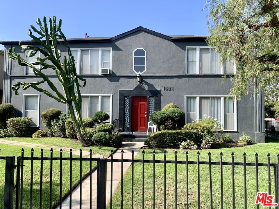 1601 Van Ness Ave in Los Angeles, CA - Foto de edificio