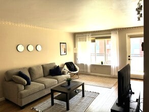 7001 Sand Point Way NE, Unit C412 in Seattle, WA - Building Photo - Building Photo