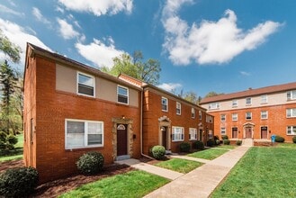 Canyon Place Apartments in Pittsburgh, PA - Foto de edificio - Building Photo