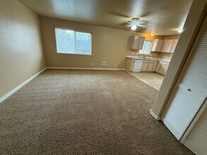405 NE Seward Ave in Bend, OR - Building Photo - Building Photo