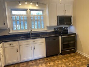 422 Sandston Ave in Sandston, VA - Building Photo - Building Photo