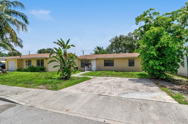 property at 1422 S N St