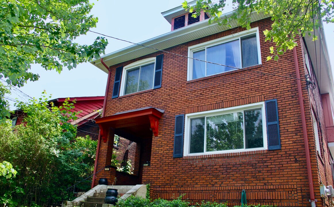 6614 Ridgeville St in Pittsburgh, PA - Building Photo
