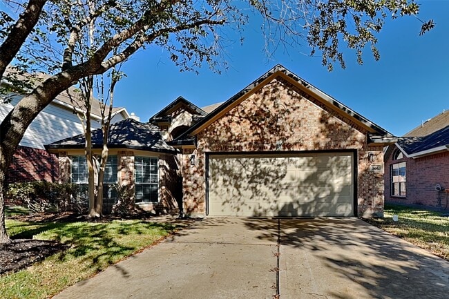 16642 Greenbriar Point Ln