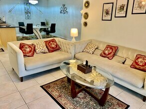 1116 Green Pine Blvd in West Palm Beach, FL - Building Photo - Building Photo