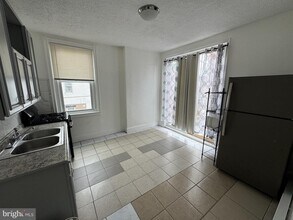 2033 McKean St in Philadelphia, PA - Building Photo - Building Photo