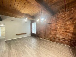 471 Silver St in Manchester, NH - Building Photo - Building Photo