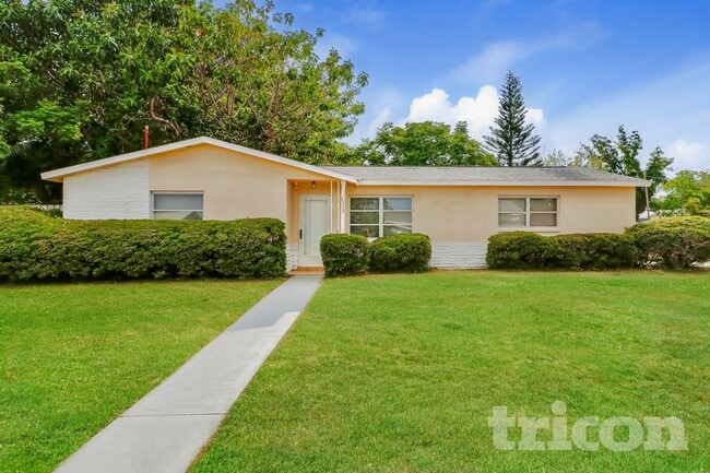 property at 1753 Linwood Cir