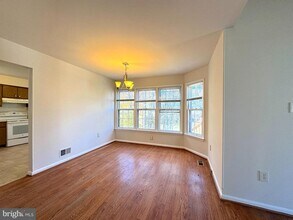 12214 Dapple Gray Ct in Woodbridge, VA - Building Photo - Building Photo