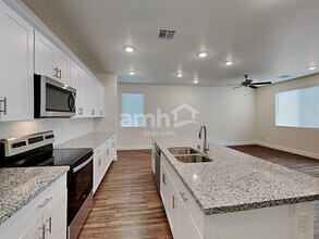 79 Foxridge Swings Ln in Henderson, NV - Building Photo - Building Photo