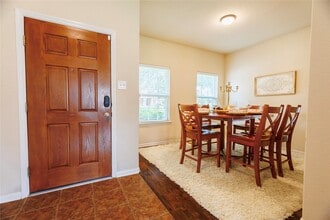 6010 Twin Creek in Missouri City, TX - Building Photo - Building Photo
