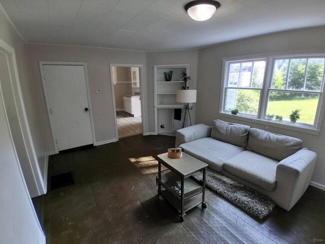 property at 309 S 11th St