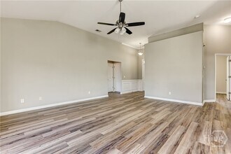 32 Bay Willow Ct in Pooler, GA - Foto de edificio - Building Photo