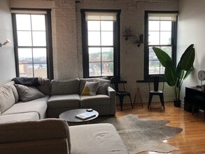 Brass Building Lofts in Pittsburgh, PA - Foto de edificio - Building Photo