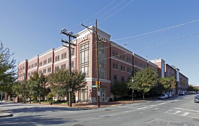 Cary and Belvidere in Richmond, VA - Foto de edificio - Building Photo