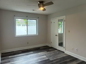 1490 Turkey Ridge Rd in Surfside Beach, SC - Foto de edificio - Building Photo