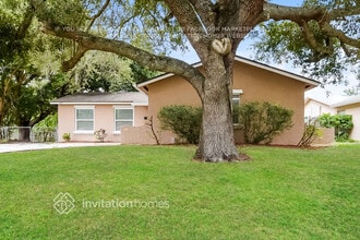 520 Sunrise Dr in Casselberry, FL - Building Photo - Building Photo