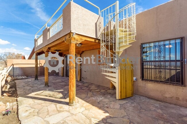 property at 2805 Palo Verde Dr NE