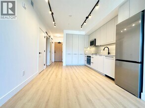 3055 Murray St in Port Moody, BC - Building Photo - Building Photo