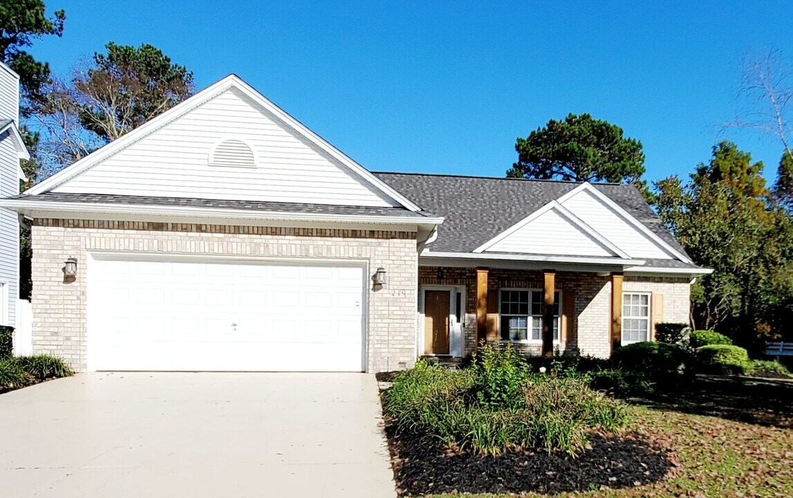 219 Spring Lake Dr in Myrtle Beach, SC - Building Photo