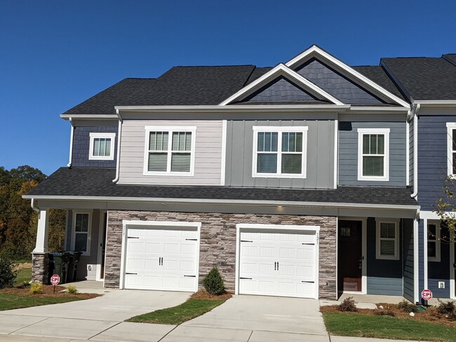 property at 121 Wilkinson Ct SE
