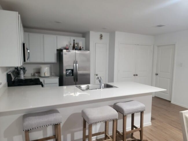 335 Riverwood Village Ln in Sealy, TX - Building Photo - Building Photo