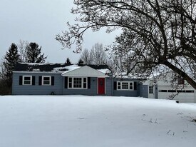 9970 Knollwood Ridge Dr in Mentor, OH - Building Photo