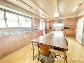 933 Grattan St in Los Angeles, CA - Foto de edificio - Building Photo